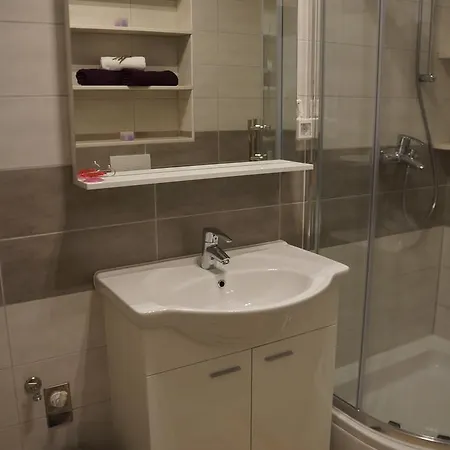 Apartamento Kadulja *